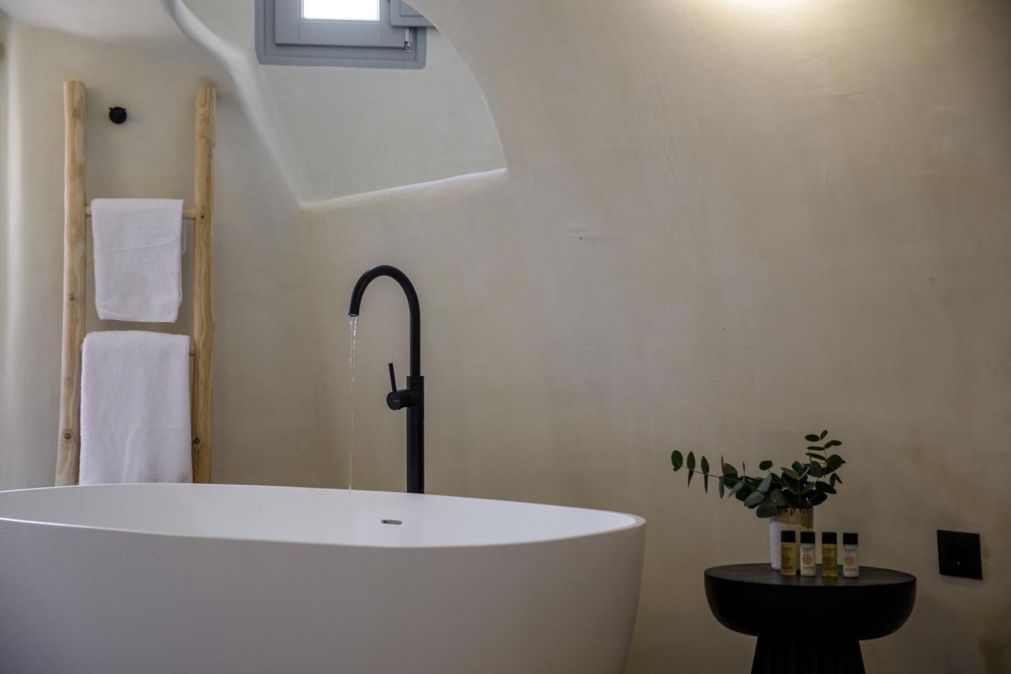 Annouso Villa With Hot Tub By Caldera Houses Oia  Exterior foto