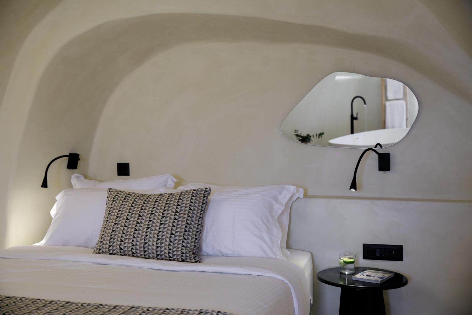Annouso Villa With Hot Tub By Caldera Houses Oia  Exterior foto